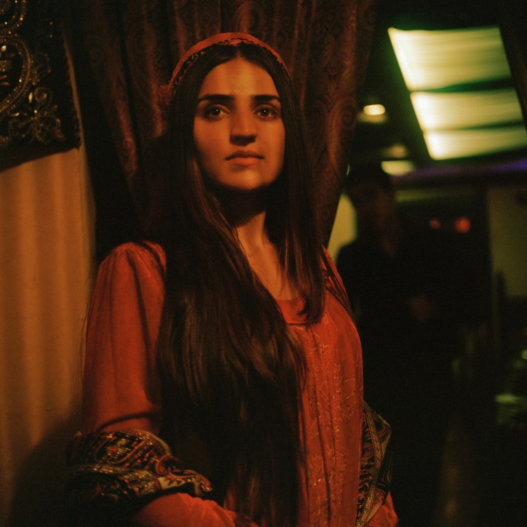 pamiri-girl-ladak-014-nocrop-w1800-h1330-2x